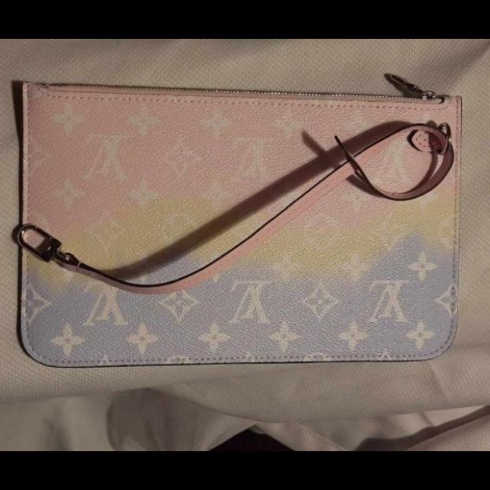 Louis Vuitton Neverfull mm pouch - (ESCALE 2020)